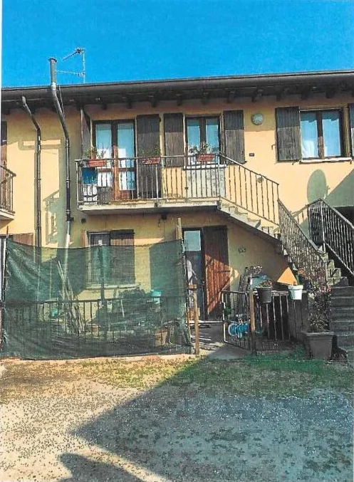 Appartamento con garage e aree cortilive a Castel Goffredo