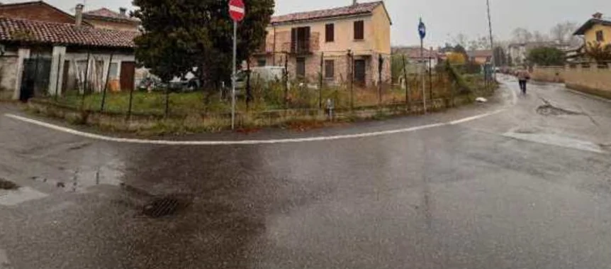 Abitazione economica e magazzino in Gropello Cairoli