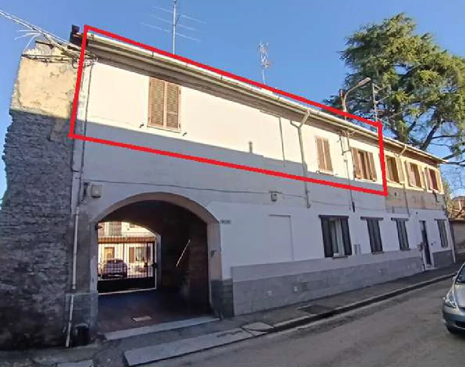 Appartamento al primo piano con sottotetto a Busto Arsizio