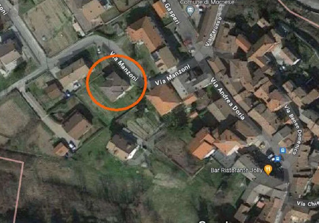 Villetta con giardino in Mornese, via Manzoni
