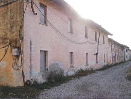 Complesso residenziale in ristrutturazione con 7 alloggi e 10 posti auto