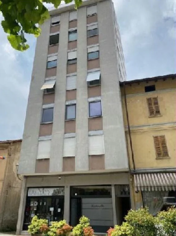 Appartamento in Piazza Garibaldi 3, Borgosesia
