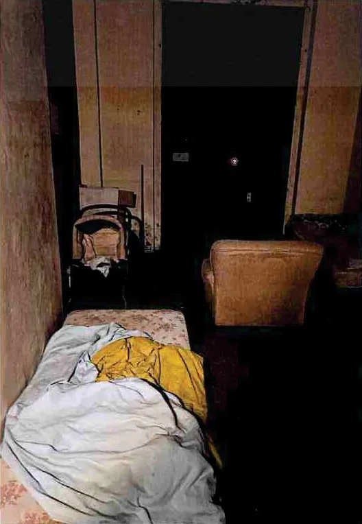 Negozio con cantina in Novara, Via Maestra 1/a