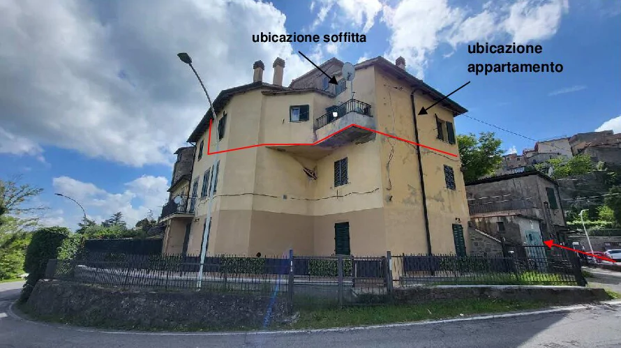 Appartamento al piano secondo in Viale Roma 428, Piancastagnaio