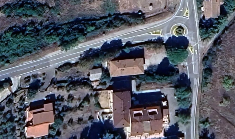 Officina e magazzino ex autolavaggio a Campagnatico