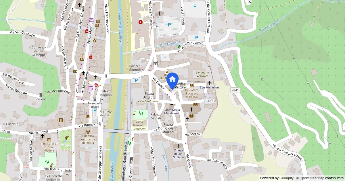 Unità direzionale su tre piani nel centro storico di Pescia