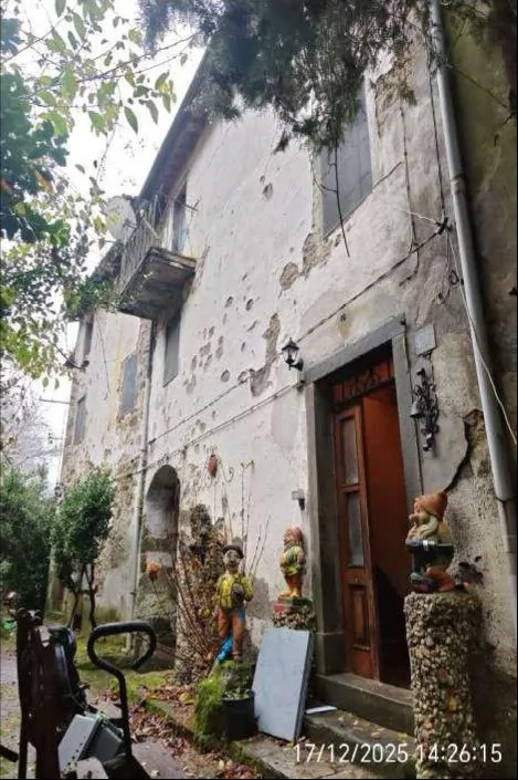 Fabbricato rurale ex mulino con magazzino a Fosciandora
