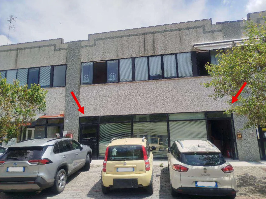 Fondo commerciale in Viale Europa 35, Siena