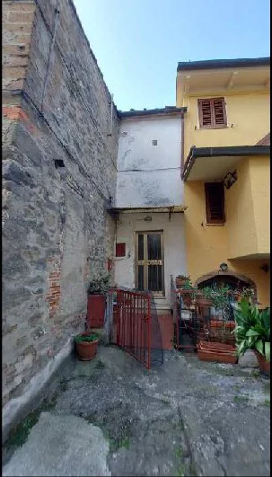 Terratetto a destinazione abitativa in Località Gragnone 13, Arezzo