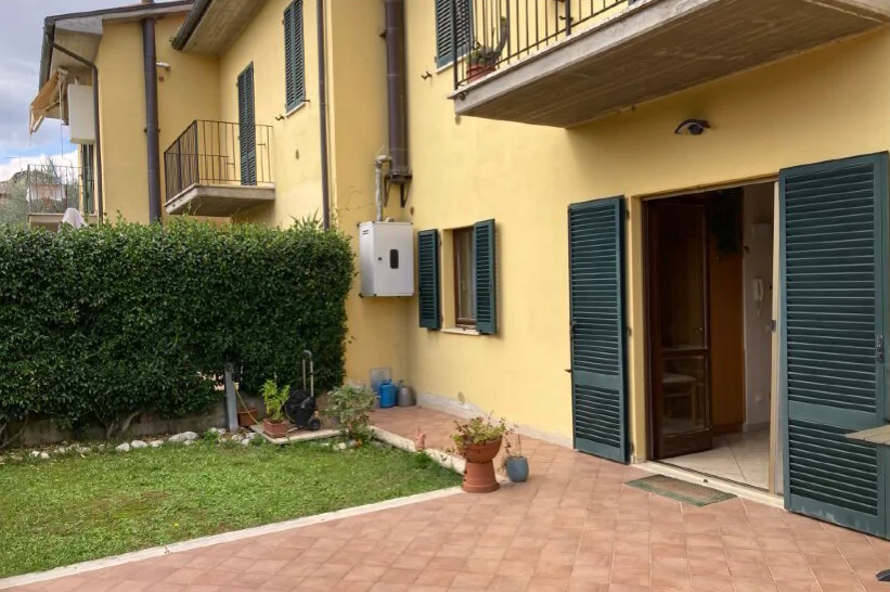 Appartamento con autorimessa a Sinalunga