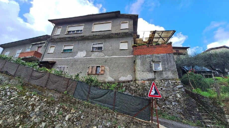 Appartamento a Camaiore, via Ruga dei Chiodi 37