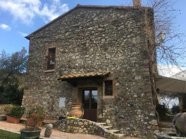 Agriturismo con terreni a Civitella Paganico