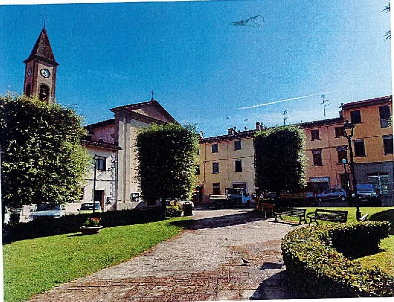 Fondo artigianale in Piazza Umberto I n. 10, Rufina