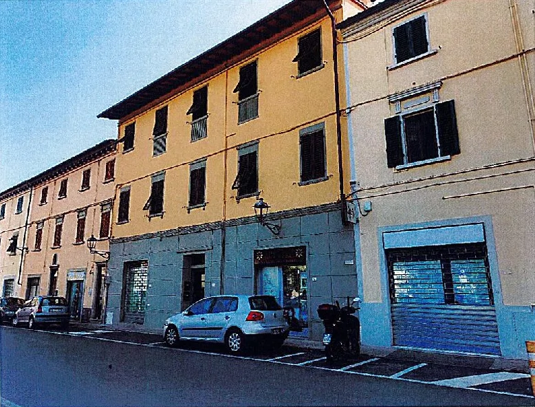 Fondo artigianale in Piazza Umberto I n. 10, Rufina