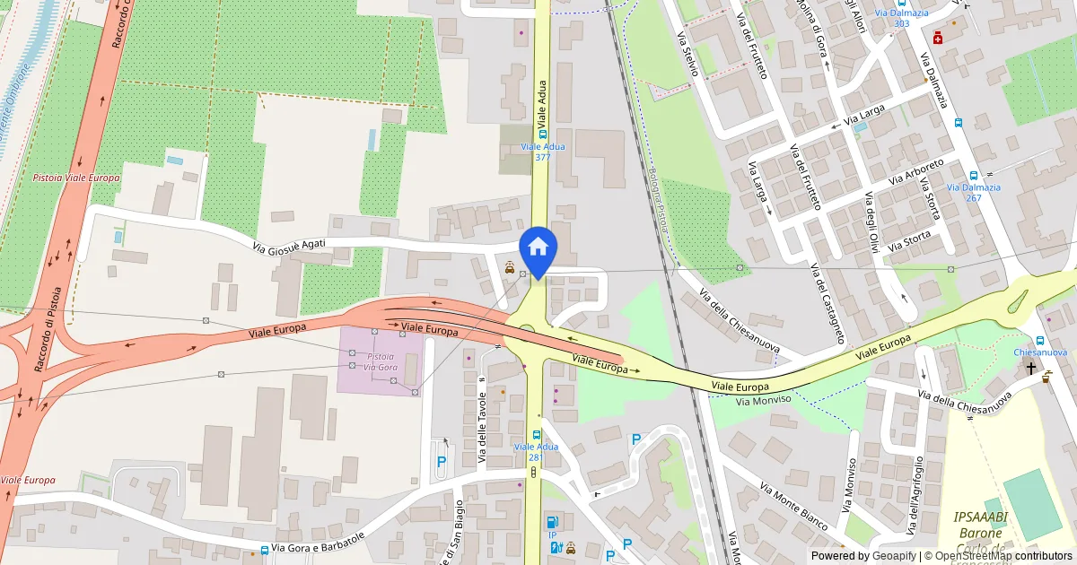 Locale commerciale con servizio igienico e posti auto scoperti a Pistoia