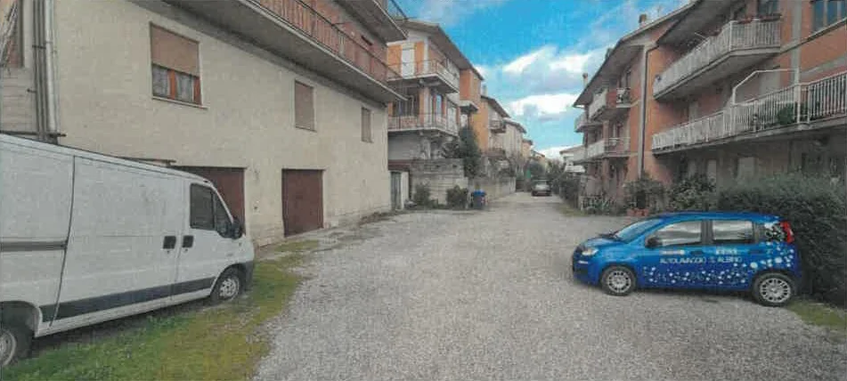 Appartamento con garage, cantina e soffitta a Montepulciano