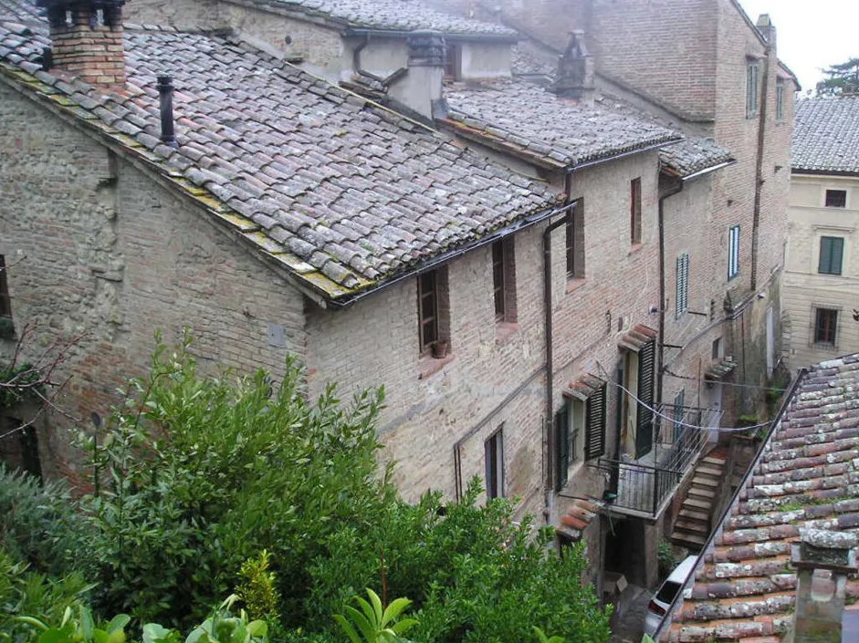 Due abitazioni contigue nel centro storico di Montepulciano