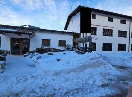 Edificio turistico-commerciale su tre livelli a Polsa di Brentonico