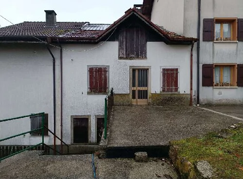 Appartamento in Enego con terreni agricoli