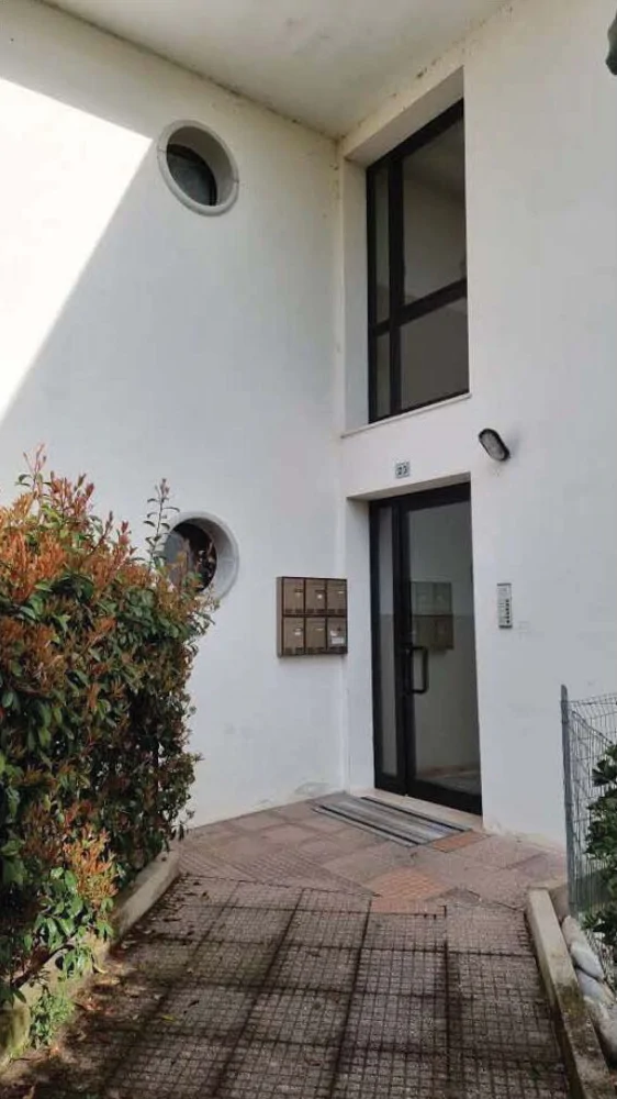 Appartamento con garage e magazzino in condominio Edera 1