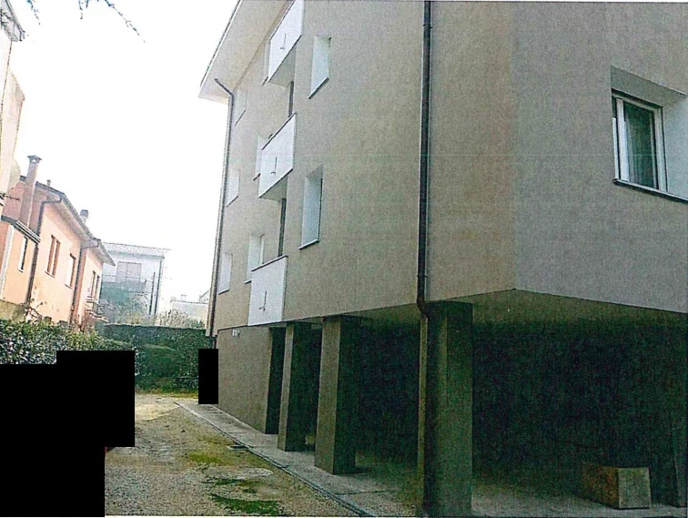 Appartamento con soffitta e garage in Rovigo