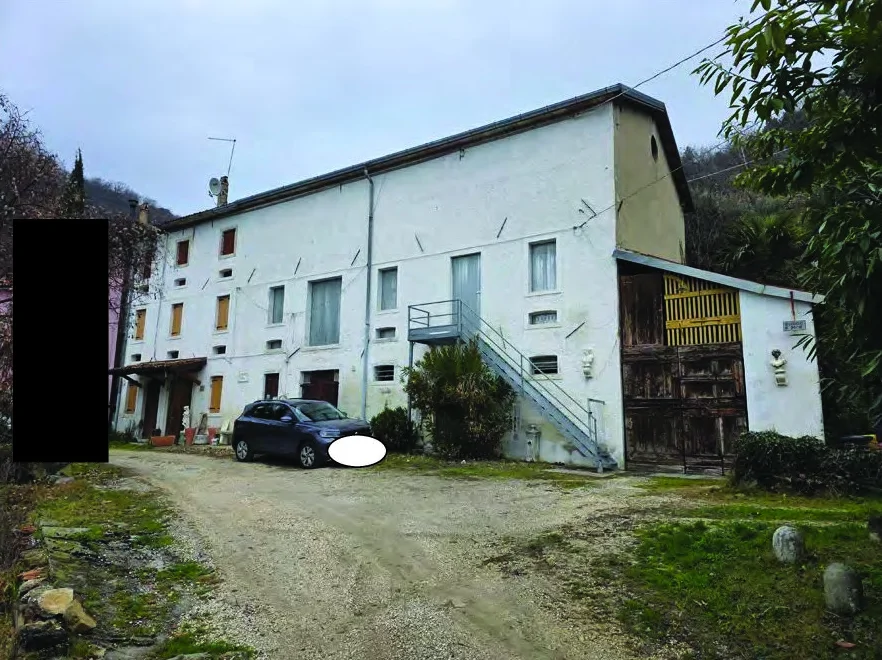 Fondo agricolo con abitazione e fabbricati rurali in Vittorio Veneto