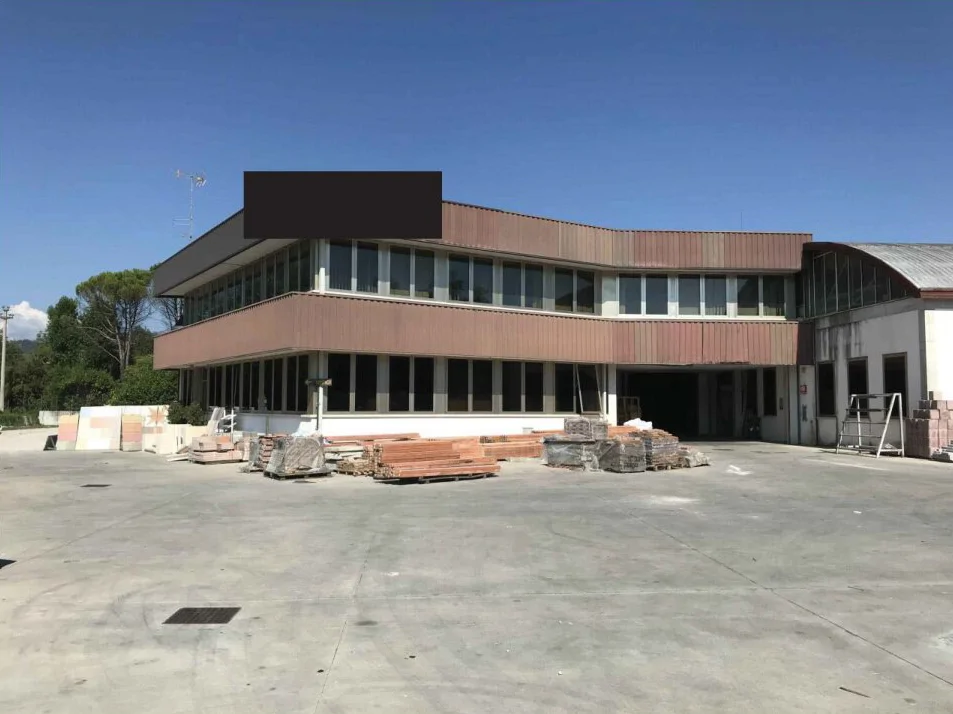 Stabilimento artigianale-commerciale con uffici e terreni in Refrontolo - 003