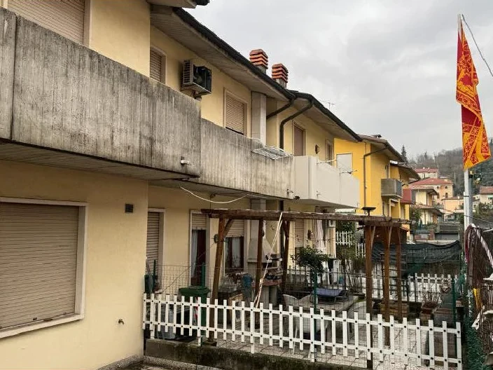 Abitazione a schiera con autorimessa in Castelgomberto