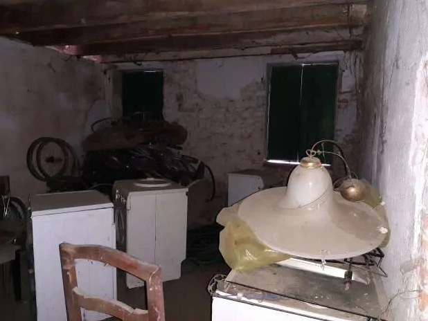 Porzione di casa accostata con rustico e corte esclusiva