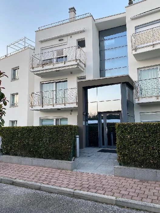 Appartamento al piano terra con posto auto nel Condominio Libeccio a Jesolo