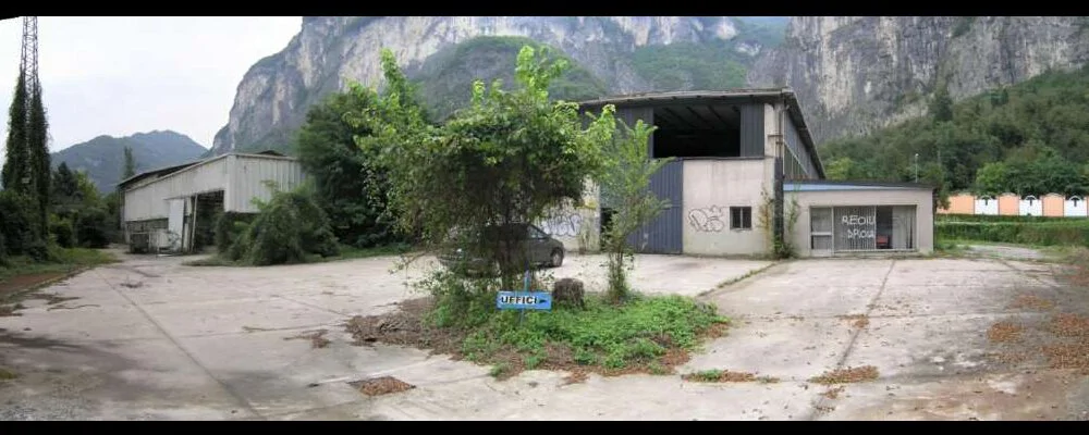 Complesso industriale in Valbrenta da demolire