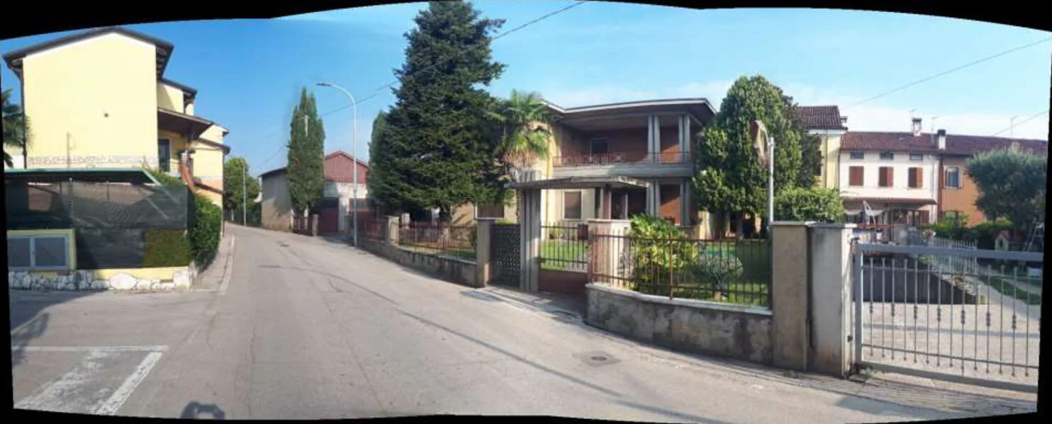 Compendio immobiliare in Breganze con abitazione, rustico e terreni