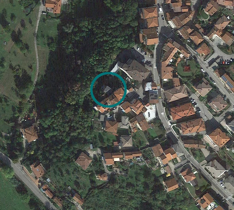 Edificio residenziale e terreni a Lugo di Vicenza