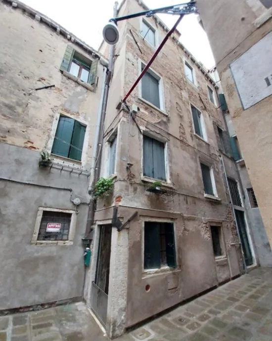 Magazzino al piano terra in Venezia, Castello 2658